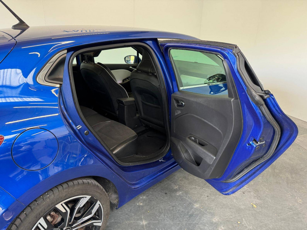 Acheter Renault Clio 5 Clio E-Tech 140 Intens 5p occasion dans les concessions du Groupe Faurie