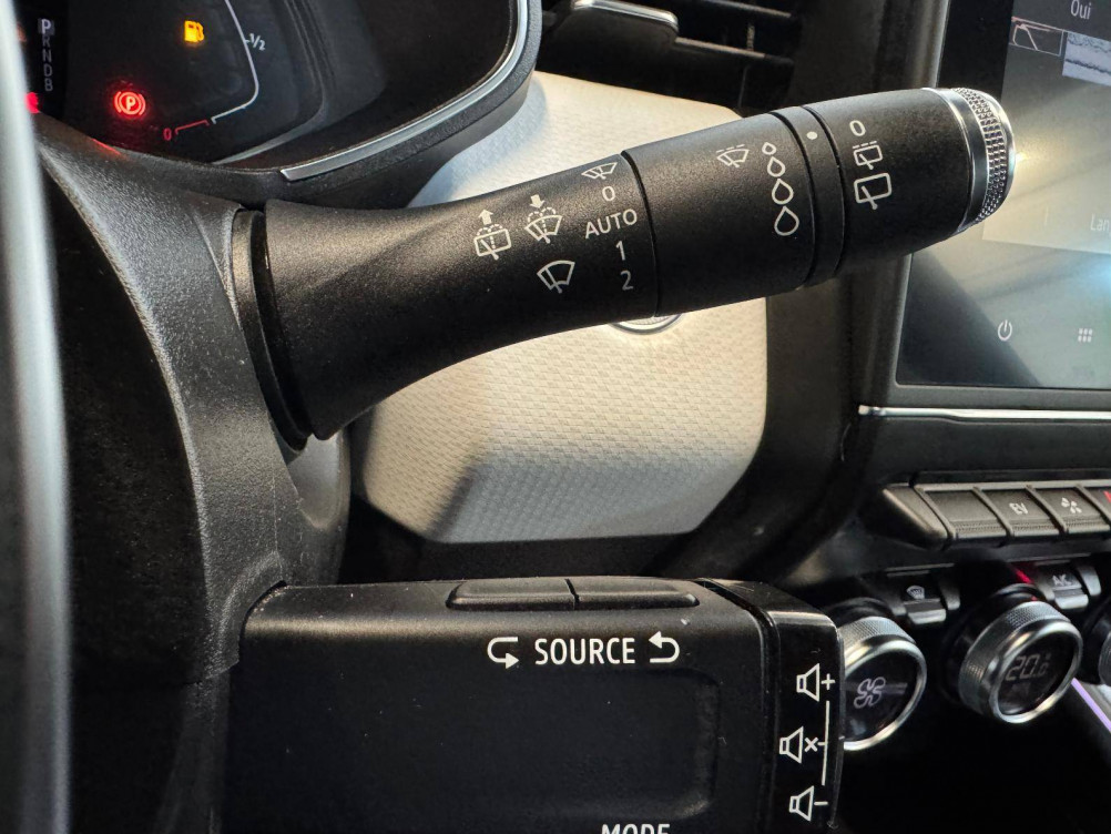 Acheter Renault Clio 5 Clio E-Tech 140 Intens 5p occasion dans les concessions du Groupe Faurie