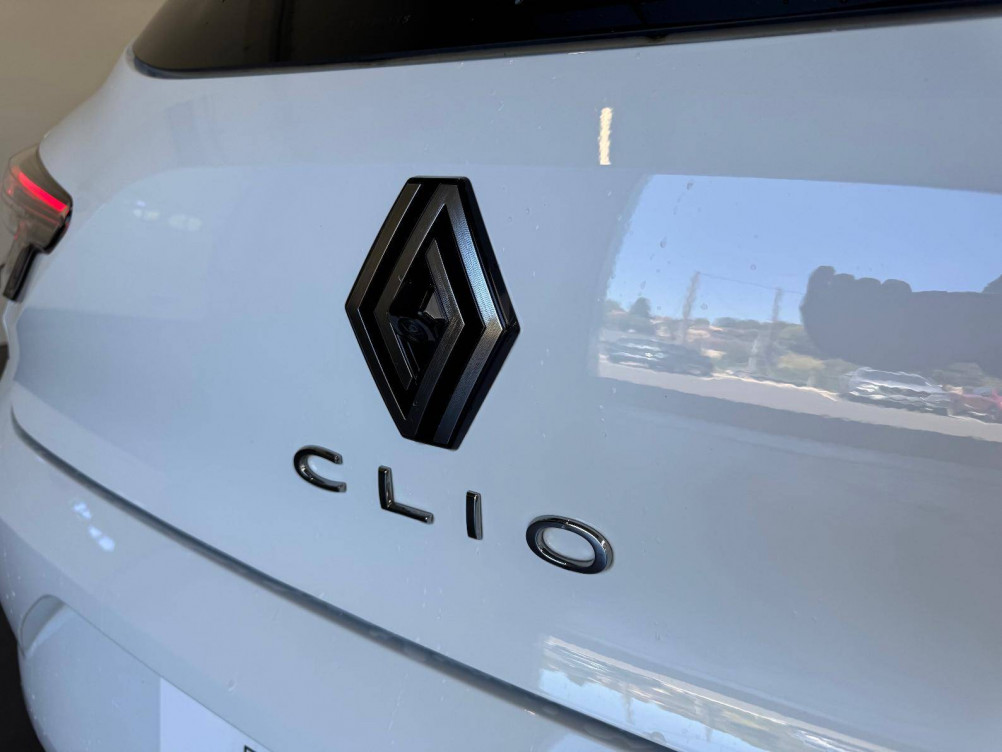 Acheter Renault Clio 5 Clio E-Tech full hybrid 145 Techno 5p occasion dans les concessions du Groupe Faurie