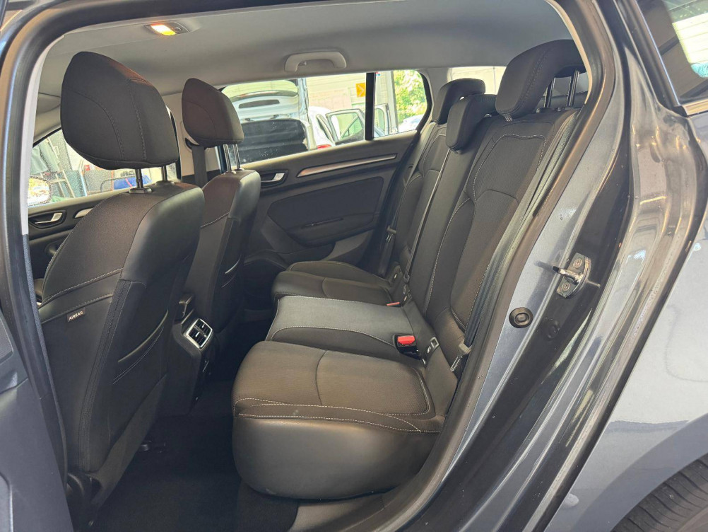 Acheter Renault Megane 4 Mégane IV Estate Blue dCi 115 EDC Business 5p occasion dans les concessions du Groupe Faurie