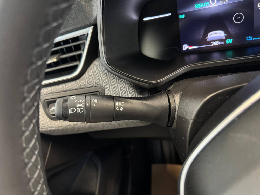 Acheter Renault Clio 5 Clio E-Tech full hybrid 145 Techno 5p occasion dans les concessions du Groupe Faurie
