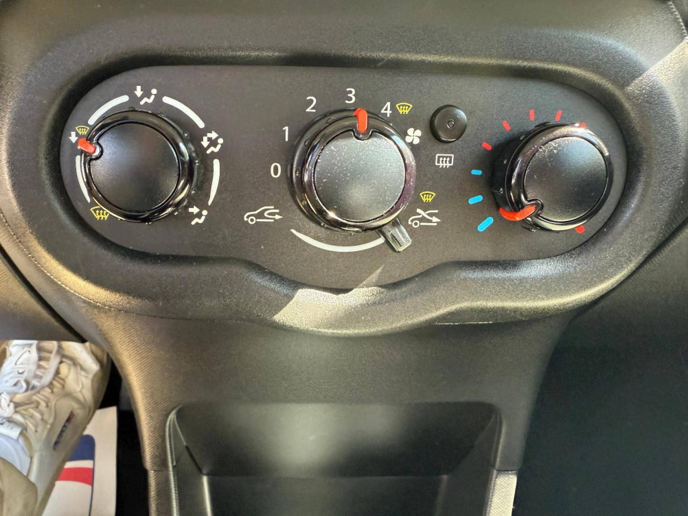 Acheter Renault Twingo 3 Twingo III SCe 65 Life 5p occasion dans les concessions du Groupe Faurie