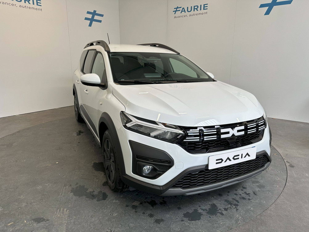 Acheter Dacia Jogger Jogger TCe 110 7 places GSR2 Expression 5p neuf dans les concessions du Groupe Faurie
