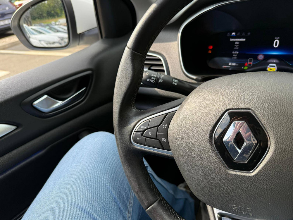 Acheter Renault Megane 4 Mégane IV Berline Blue dCi 115 - 21N Intens 5p occasion dans les concessions du Groupe Faurie