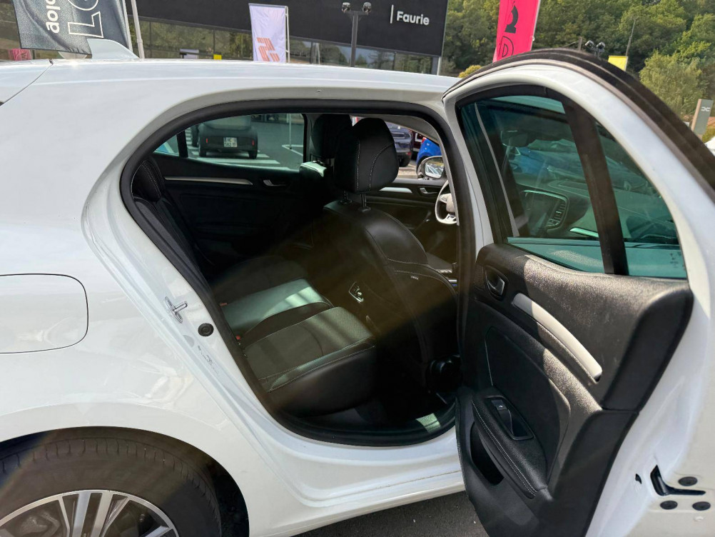Acheter Renault Megane 4 Mégane IV Berline Blue dCi 115 - 21N Intens 5p occasion dans les concessions du Groupe Faurie