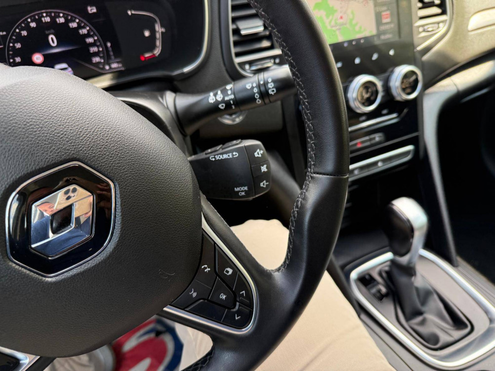 Acheter Renault Megane 4 Mégane IV Estate Blue dCi 115 EDC Business 5p occasion dans les concessions du Groupe Faurie