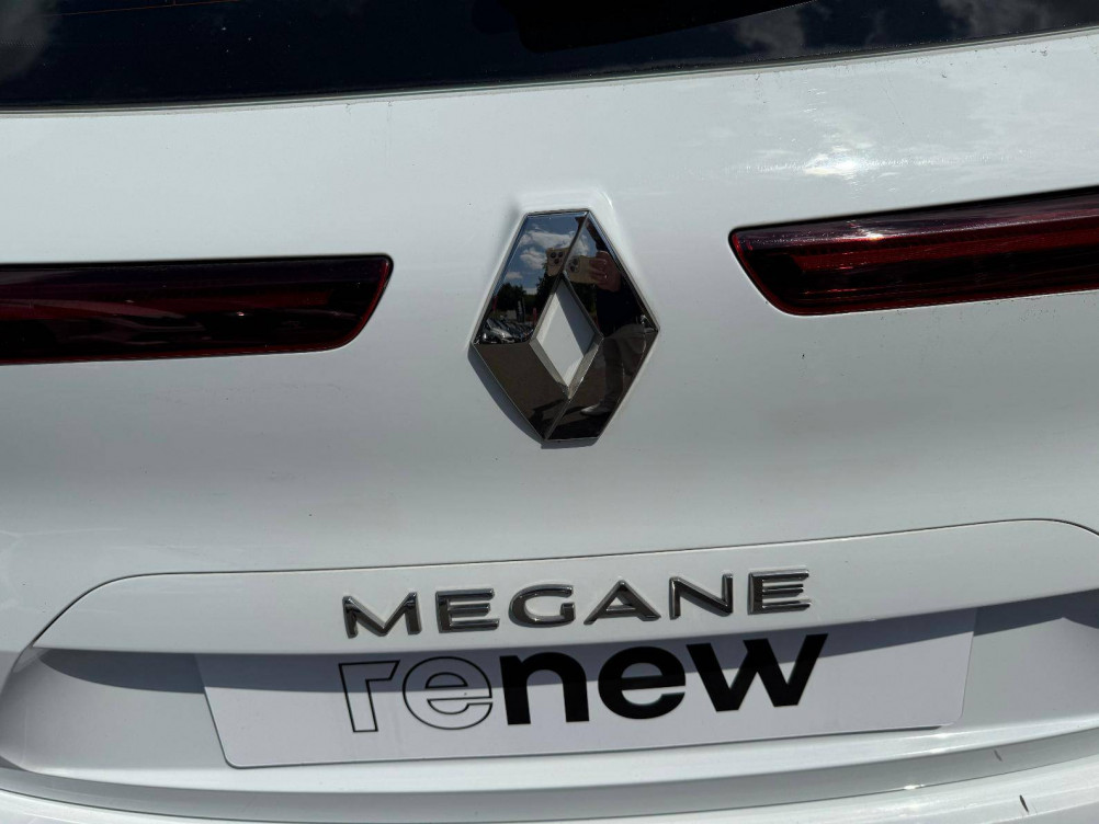 Acheter Renault Megane 4 Mégane IV Estate Blue dCi 115 EDC Business 5p occasion dans les concessions du Groupe Faurie