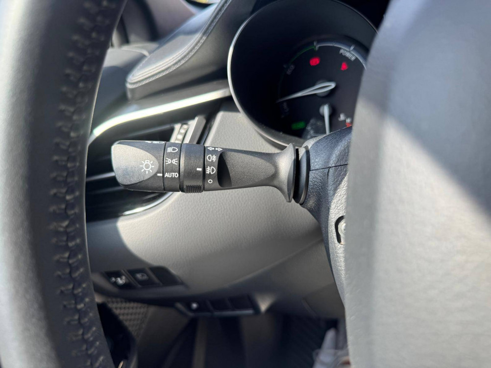 Acheter Toyota C-HR C-HR Hybride 2.0L Design Ultimate 5p occasion dans les concessions du Groupe Faurie
