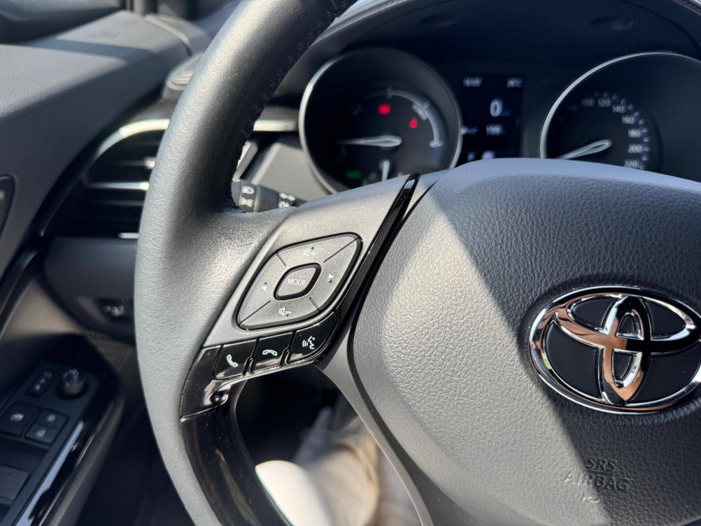 Acheter Toyota C-HR C-HR Hybride 2.0L Design Ultimate 5p occasion dans les concessions du Groupe Faurie