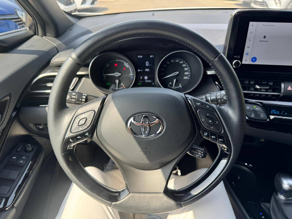 Acheter Toyota C-HR C-HR Hybride 2.0L Design Ultimate 5p occasion dans les concessions du Groupe Faurie