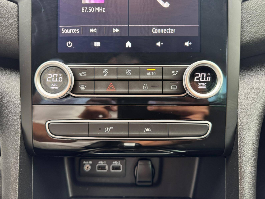 Acheter Renault Megane 4 Mégane IV Estate TCe 140 EDC FAP - 21B Intens 5p occasion dans les concessions du Groupe Faurie