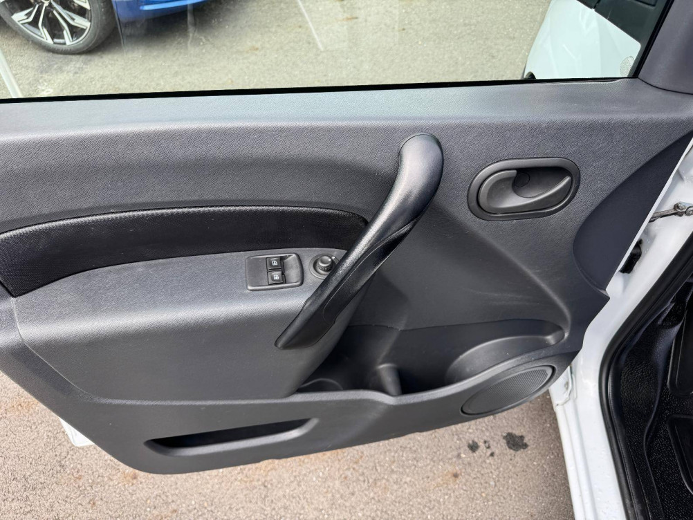 Acheter Renault Kangoo Express 2 KANGOO EXPRESS CA MAXI 1.5 DCI 110 E6 GRAND CONFORT 4p occasion dans les concessions du Groupe Faurie