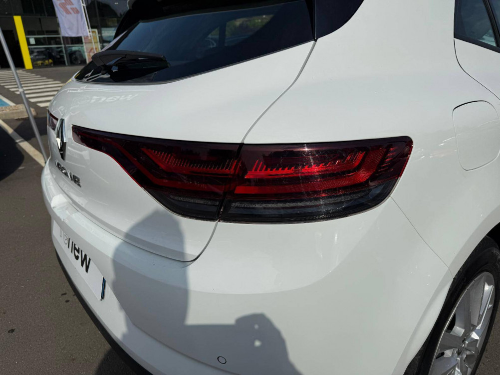 Acheter Renault Megane 4 Mégane IV Berline Blue dCi 115 - 21N Business 5p occasion dans les concessions du Groupe Faurie