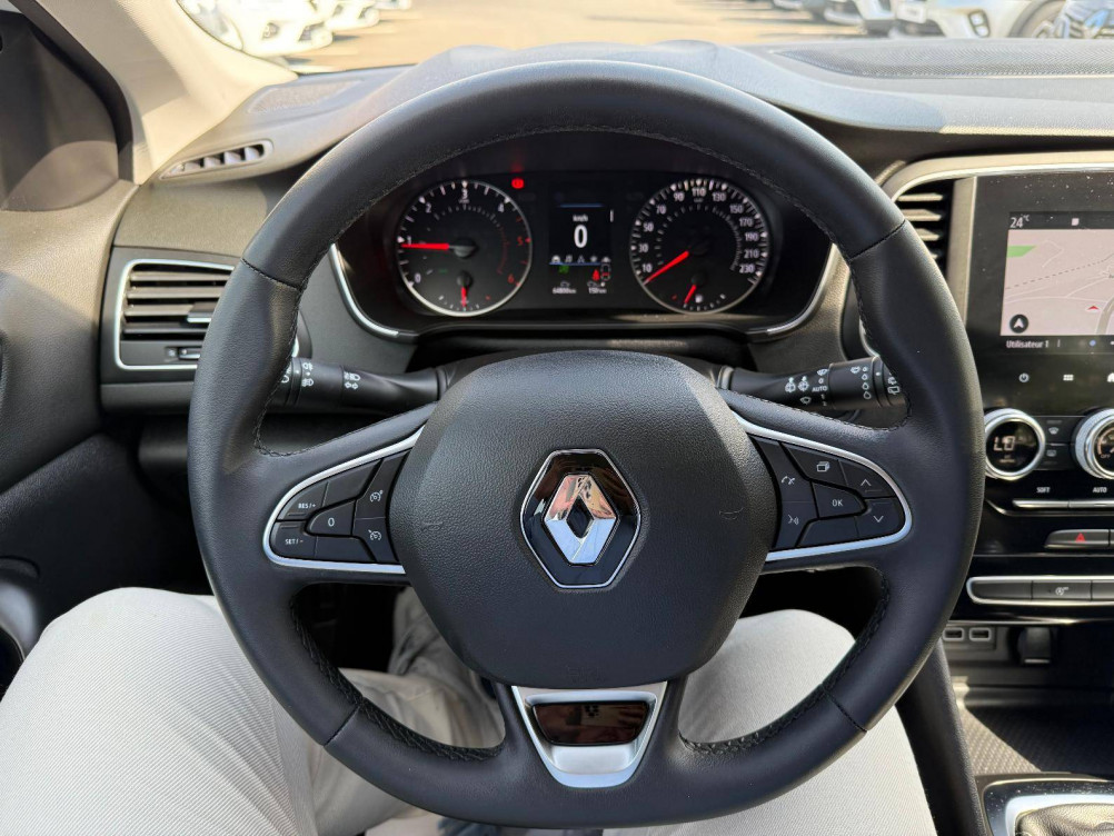 Acheter Renault Megane 4 Mégane IV Berline Blue dCi 115 - 21N Business 5p occasion dans les concessions du Groupe Faurie