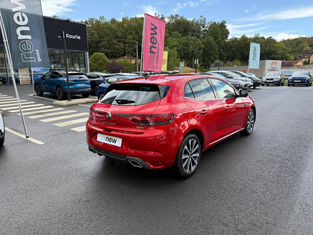 Acheter Renault Megane 4 Mégane IV Berline TCe 140 EDC FAP - 21N R.S. Line 5p occasion dans les concessions du Groupe Faurie