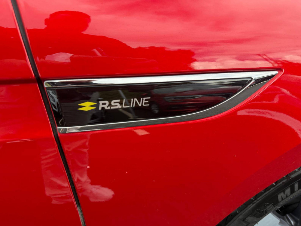 Acheter Renault Megane 4 Mégane IV Berline TCe 140 EDC FAP - 21N R.S. Line 5p occasion dans les concessions du Groupe Faurie
