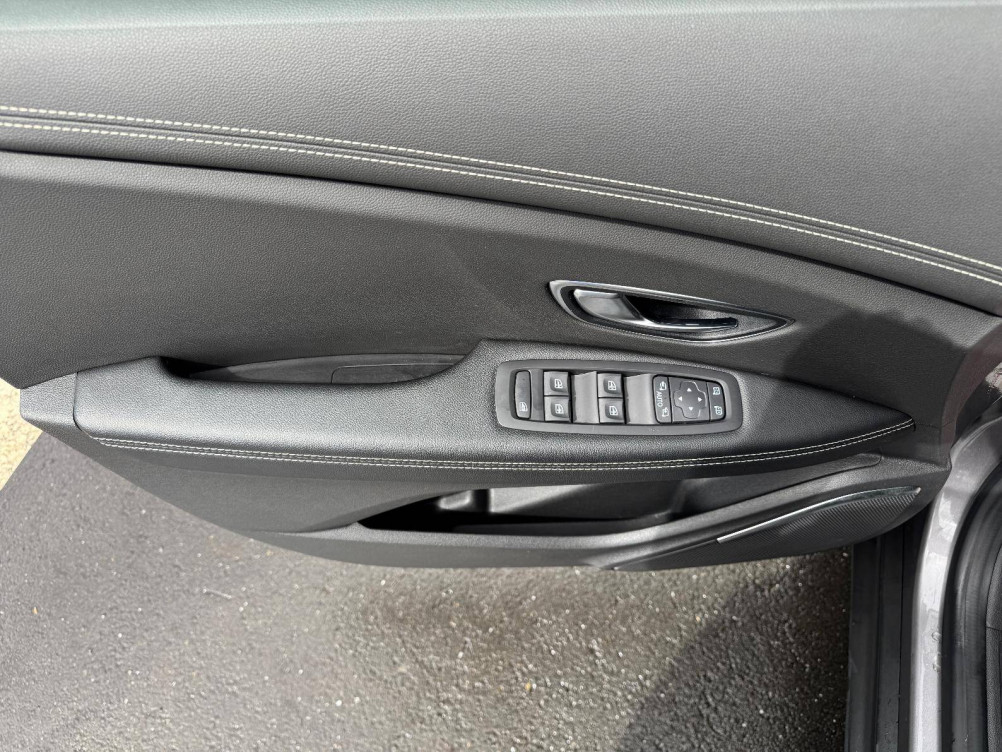 Acheter Renault Grand Scenic 4 Grand Scenic TCe 140 EDC Techno 5p occasion dans les concessions du Groupe Faurie