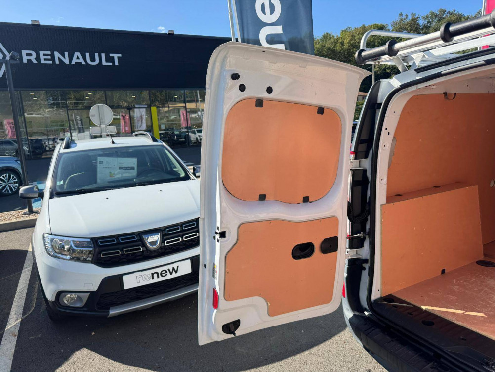 Acheter Renault Kangoo Express 2 KANGOO EXPRESS GRAND VOLUME BLUE DCI 95 GRAND CONFORT 5p occasion dans les concessions du Groupe Faurie