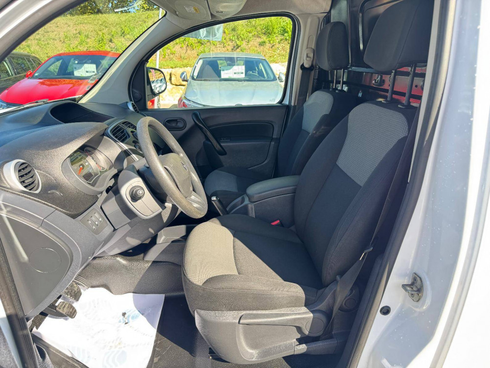Acheter Renault Kangoo Express 2 KANGOO EXPRESS GRAND VOLUME BLUE DCI 95 GRAND CONFORT 5p occasion dans les concessions du Groupe Faurie