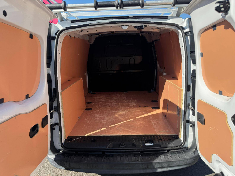 Acheter Renault Kangoo Express 2 KANGOO EXPRESS GRAND VOLUME BLUE DCI 95 GRAND CONFORT 5p occasion dans les concessions du Groupe Faurie