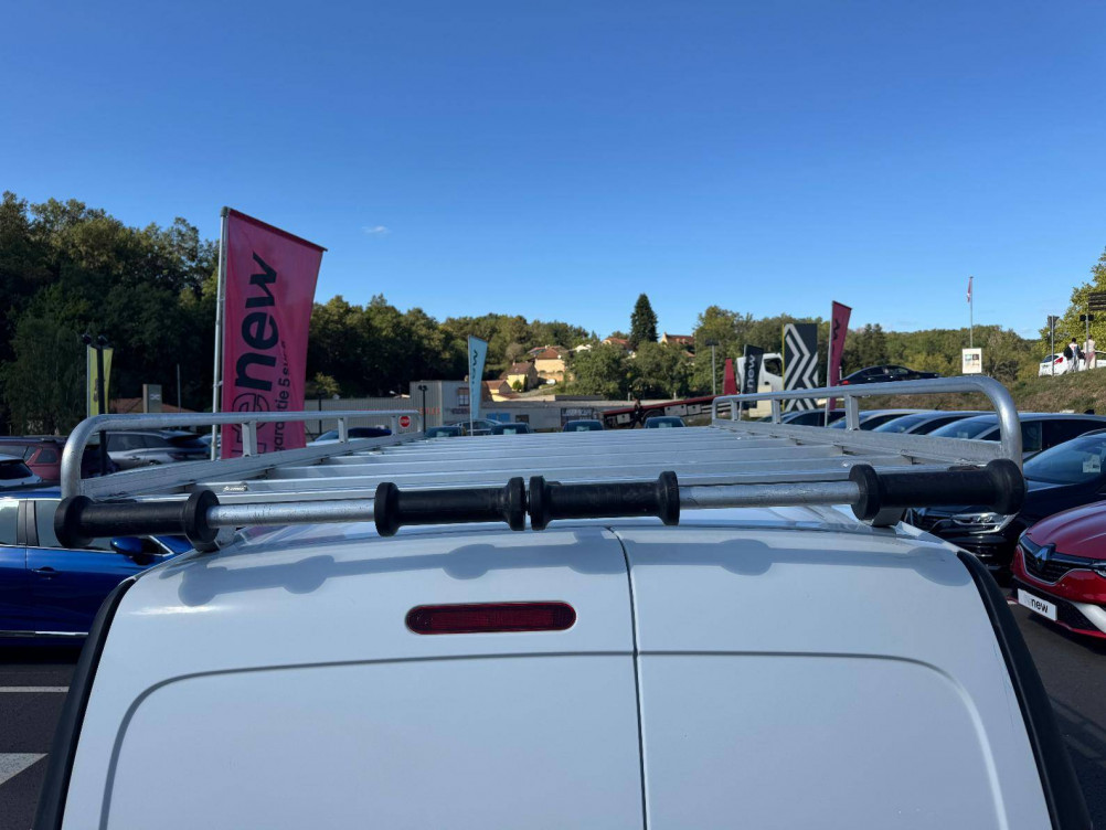 Acheter Renault Kangoo Express 2 KANGOO EXPRESS GRAND VOLUME BLUE DCI 95 GRAND CONFORT 5p occasion dans les concessions du Groupe Faurie