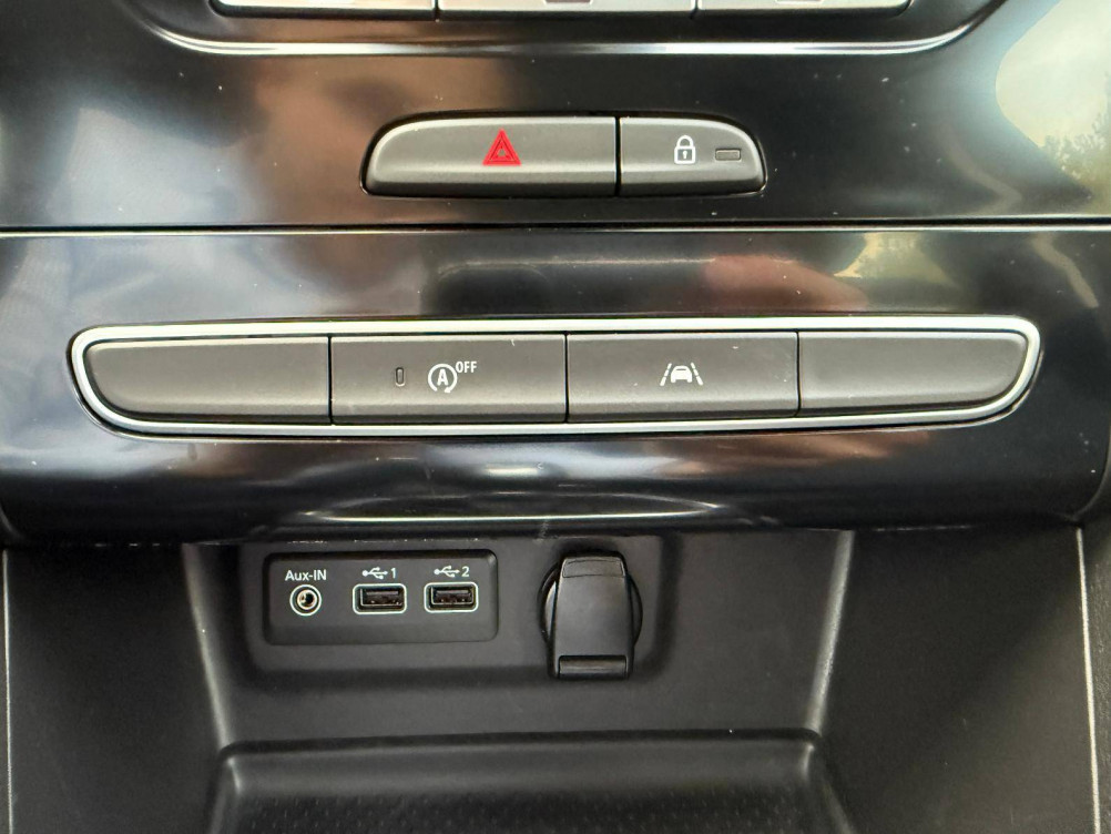 Acheter Renault Megane 4 Mégane IV Berline Blue dCi 115 EDC - 21N Business 5p occasion dans les concessions du Groupe Faurie