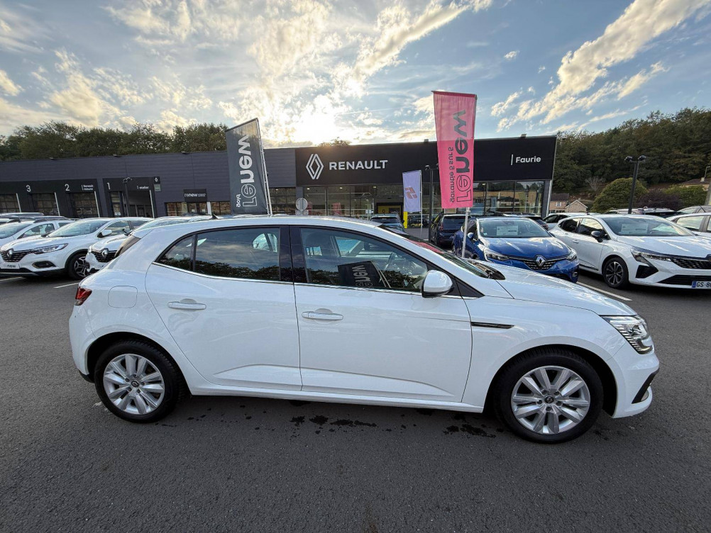 Acheter Renault Megane 4 Mégane IV Berline Blue dCi 115 Business 5p occasion dans les concessions du Groupe Faurie