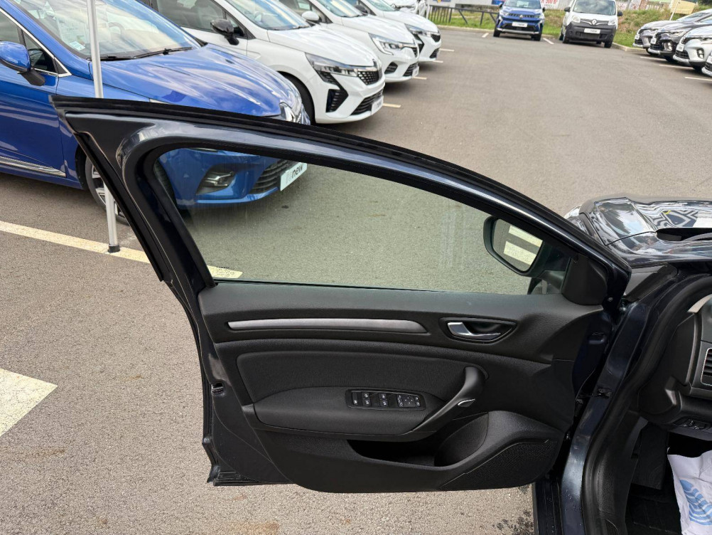 Acheter Renault Megane 4 Mégane IV Berline Blue dCi 115 EDC - 21N Business 5p occasion dans les concessions du Groupe Faurie