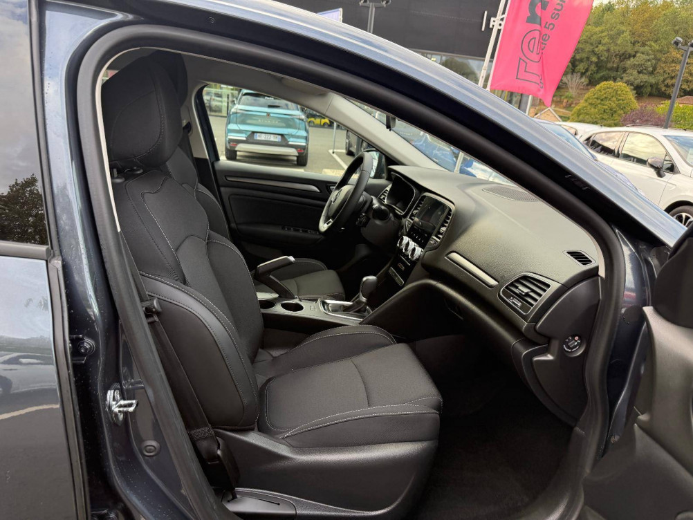 Acheter Renault Megane 4 Mégane IV Berline Blue dCi 115 EDC - 21N Business 5p occasion dans les concessions du Groupe Faurie