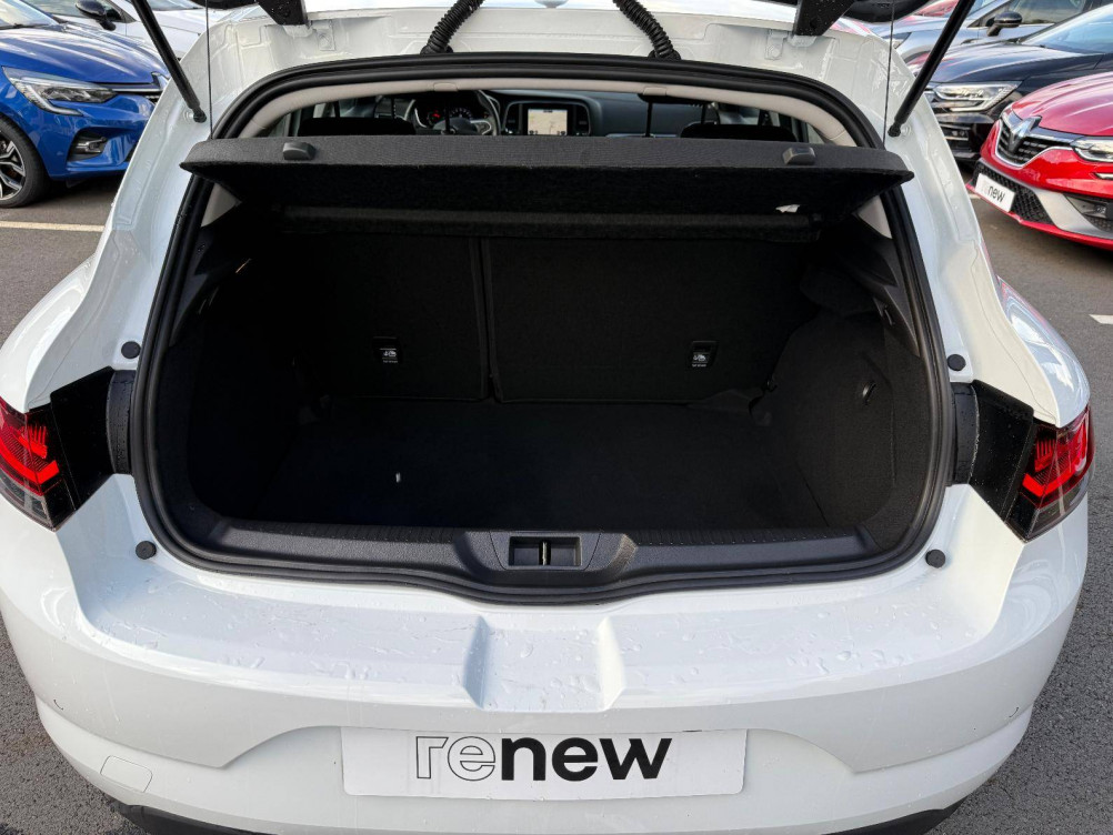 Acheter Renault Megane 4 Mégane IV Berline Blue dCi 115 Business 5p occasion dans les concessions du Groupe Faurie