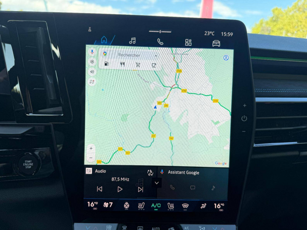 Acheter Renault Austral Austral E-Tech full hybrid 200 GSR2 Iconic esprit Alpine 5p occasion dans les concessions du Groupe Faurie