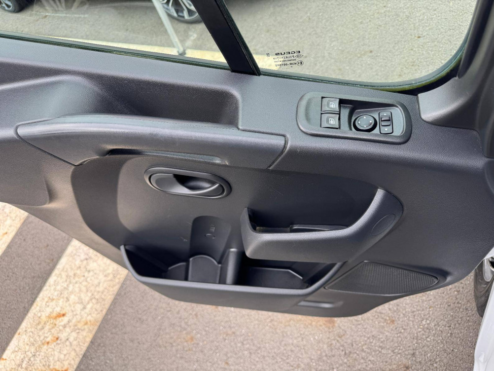 Acheter Renault Master 3 MASTER CC PROP RJ3500 PAF AR COURT L2 DCI 130 GRAND CONFORT 2p occasion dans les concessions du Groupe Faurie