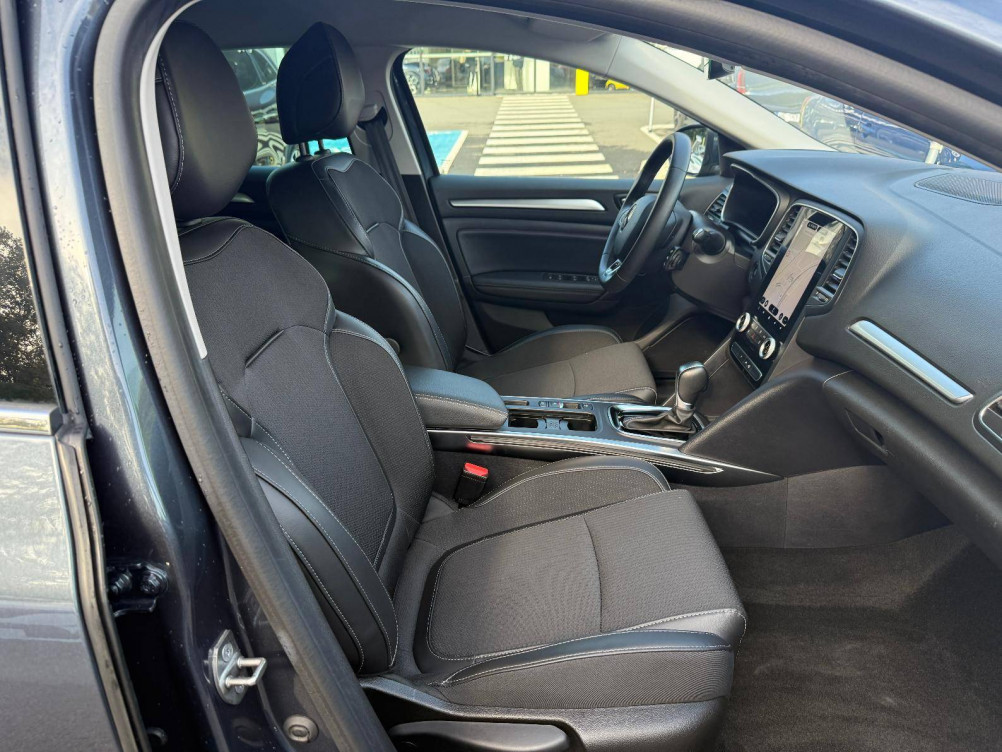 Acheter Renault Megane 4 Megane IV Estate E-Tech plug-in hybrid 160 Techno 5p occasion dans les concessions du Groupe Faurie