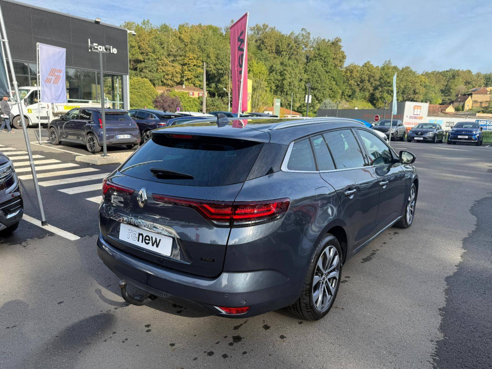 Acheter Renault Megane 4 Megane IV Estate E-Tech plug-in hybrid 160 Techno 5p occasion dans les concessions du Groupe Faurie