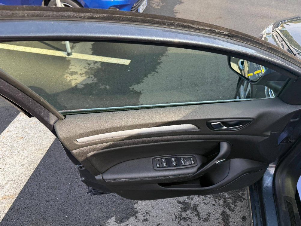 Acheter Renault Megane 4 Megane IV Estate E-Tech plug-in hybrid 160 Techno 5p occasion dans les concessions du Groupe Faurie