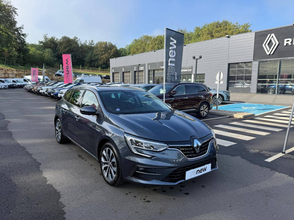 Acheter Renault Megane 4 Megane IV Estate E-Tech plug-in hybrid 160 Techno 5p occasion dans les concessions du Groupe Faurie