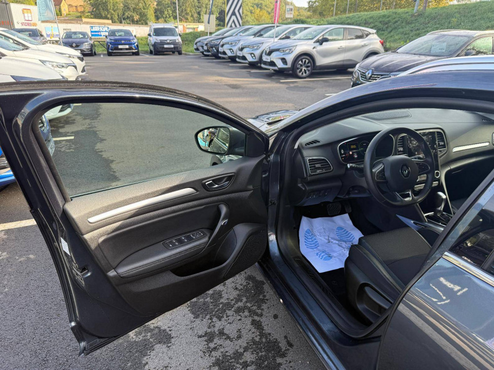 Acheter Renault Megane 4 Megane IV Estate E-Tech plug-in hybrid 160 Techno 5p occasion dans les concessions du Groupe Faurie