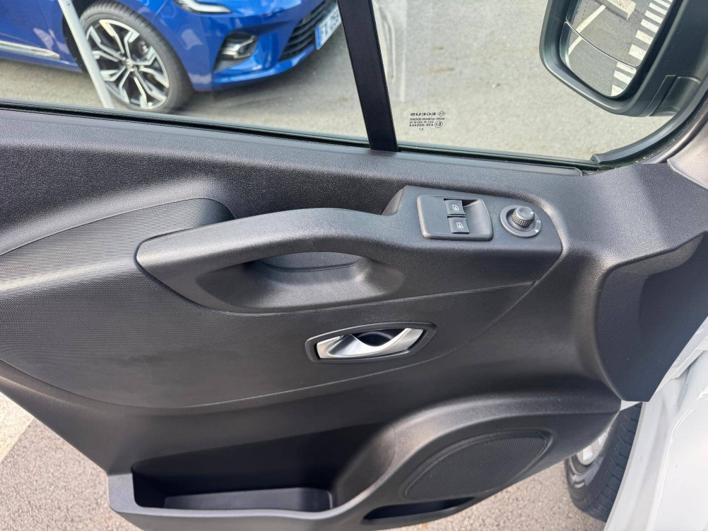 Acheter Renault Trafic 3 TRAFIC CA L1H1 1000 KG DCI 145 ENERGY GRAND CONFORT 4p occasion dans les concessions du Groupe Faurie
