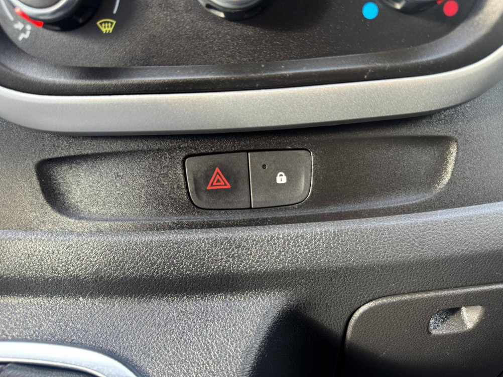 Acheter Renault Trafic 3 TRAFIC CA L1H1 1000 KG DCI 145 ENERGY GRAND CONFORT 4p occasion dans les concessions du Groupe Faurie