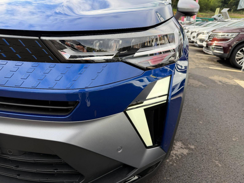 Acheter Renault Captur 2 Captur E-Tech full hybrid 145 ch esprit Alpine 5p occasion dans les concessions du Groupe Faurie