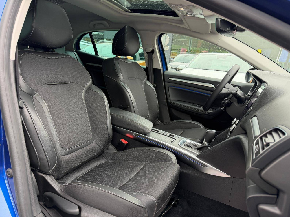 Acheter Renault Megane 4 Megane IV Berline TCe 140 EDC Techno 5p occasion dans les concessions du Groupe Faurie