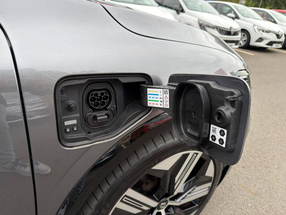 Acheter Renault Megane E-Tech Megane E-Tech EV60 220 ch optimum charge Iconic 5p occasion dans les concessions du Groupe Faurie