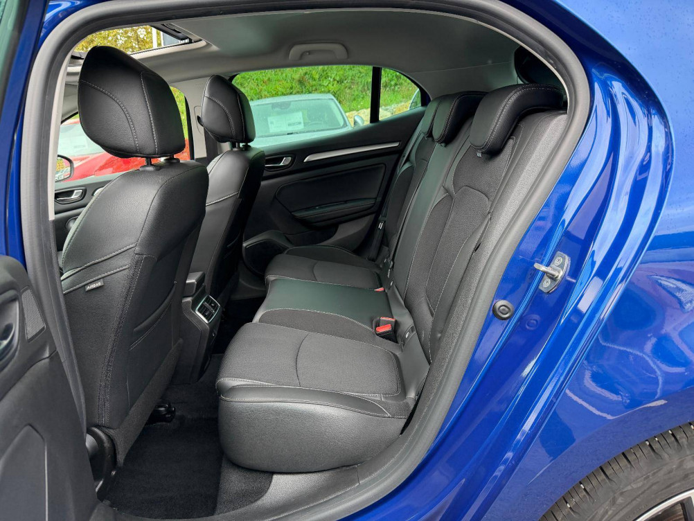 Acheter Renault Megane 4 Megane IV Berline TCe 140 EDC Techno 5p occasion dans les concessions du Groupe Faurie