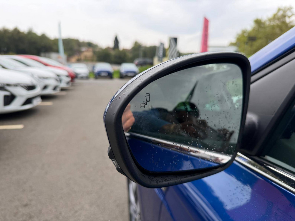 Acheter Renault Megane 4 Megane IV Berline TCe 140 EDC Techno 5p occasion dans les concessions du Groupe Faurie