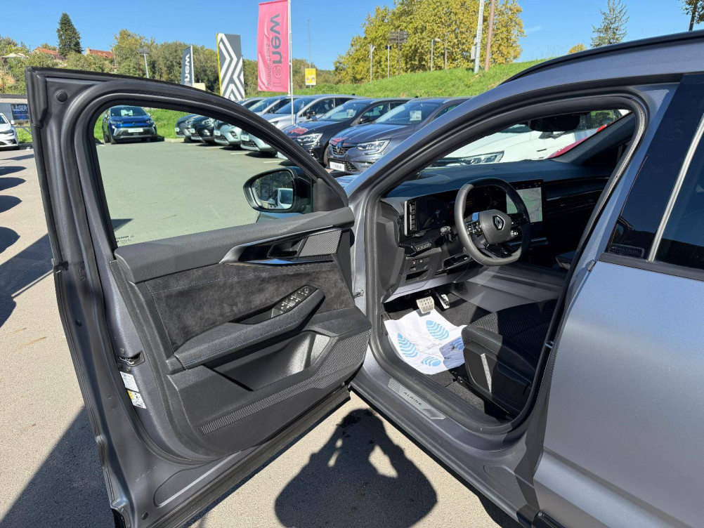 Acheter Renault Espace 6 Espace E-Tech hybrid 200 esprit Alpine 5p occasion dans les concessions du Groupe Faurie