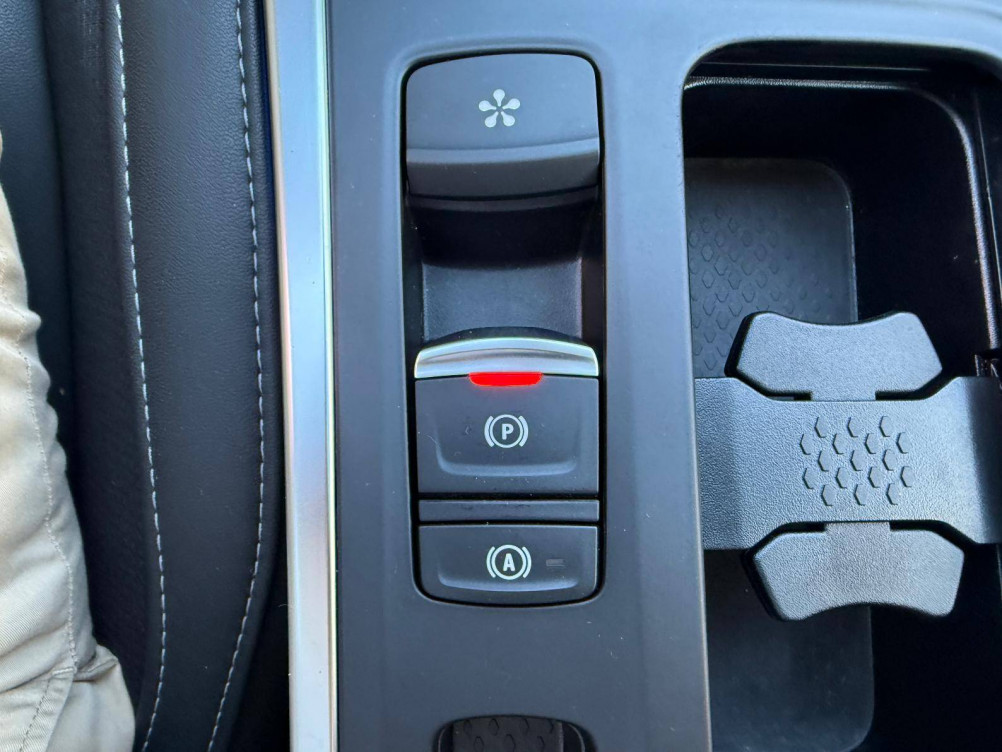 Acheter Renault Megane 4 Megane IV Berline Blue dCi 115 EDC Techno 5p occasion dans les concessions du Groupe Faurie