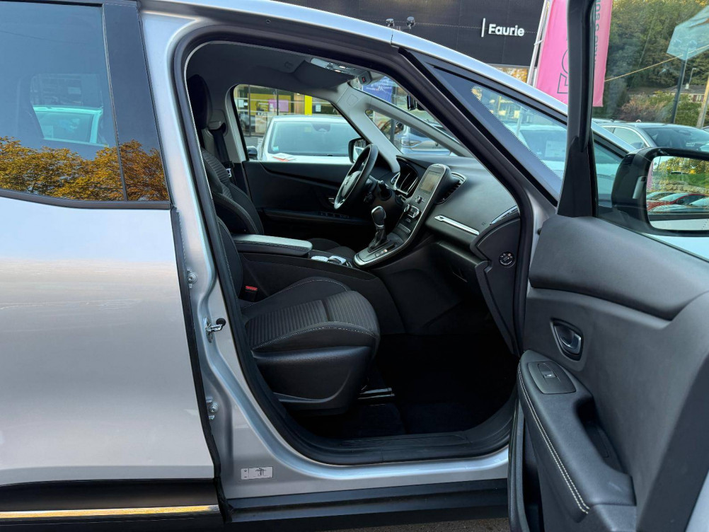 Acheter Renault Grand Scenic 4 Grand Scenic TCe 140 FAP EDC - 21 Business 5p occasion dans les concessions du Groupe Faurie