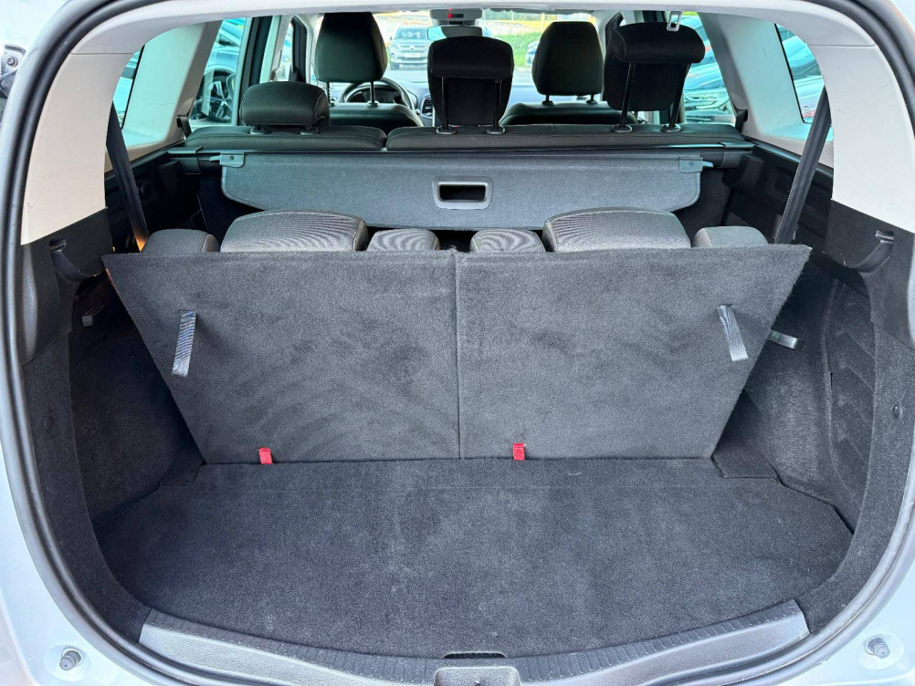 Acheter Renault Grand Scenic 4 Grand Scenic TCe 140 FAP EDC - 21 Business 5p occasion dans les concessions du Groupe Faurie