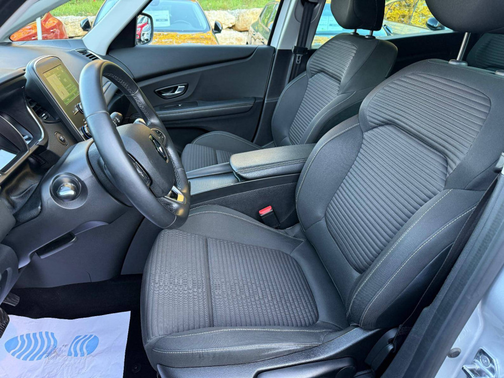 Acheter Renault Grand Scenic 4 Grand Scenic TCe 140 FAP EDC - 21 Business 5p occasion dans les concessions du Groupe Faurie