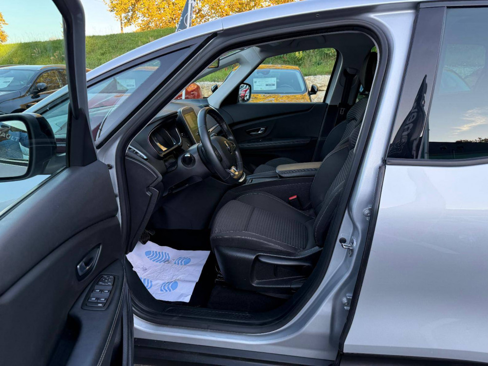 Acheter Renault Grand Scenic 4 Grand Scenic TCe 140 FAP EDC - 21 Business 5p occasion dans les concessions du Groupe Faurie